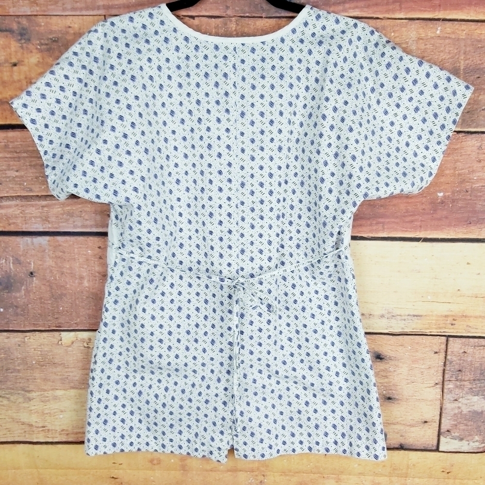 SCRUB top - Picture 2 of 5